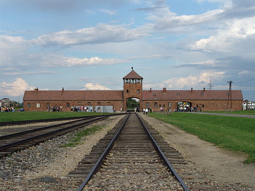 Gardul de la Auschwitz